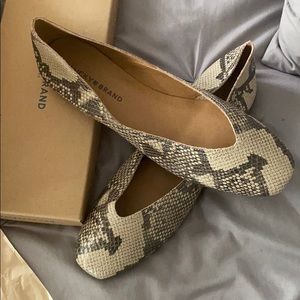 Lucky Brand Chinchilla Slither Flats